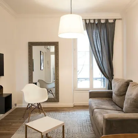 F2 Mezzanine Centre 1 Min De La *