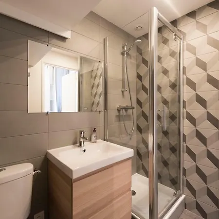 Apartman F2 Mezzanine Centre 1 Min De La