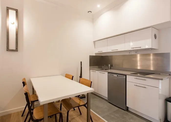 Apartment F2 Mezzanine Centre 1 Min De La