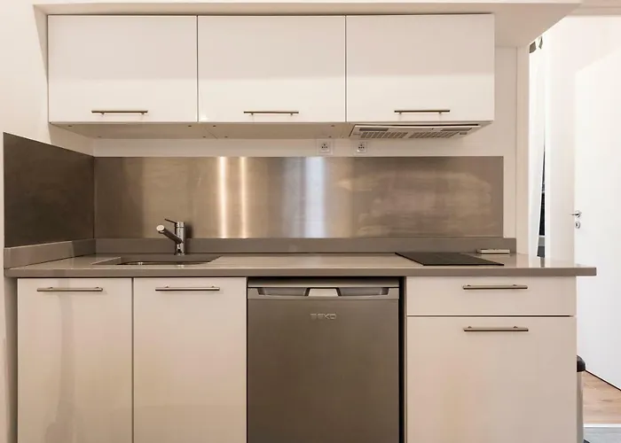 F2 Mezzanine Centre 1 Min De La Saint-Raphael (Var)